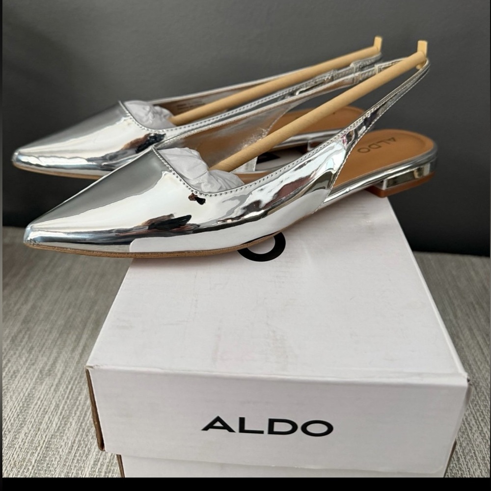 Aldo Women's Shiny Silver Slingback pumps shoes Loafers size 6